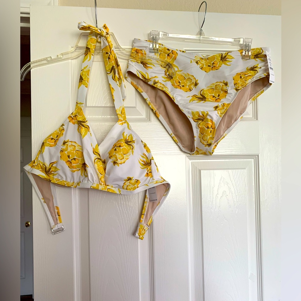 NWT White House Black Market 2-Piece Swimsuit: White with Yellow Pineapples XL